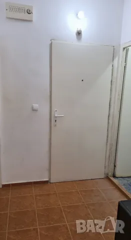 Продава Гарсониера - 1-стаен апартамент, гр. Елхово, 1-ви етаж, снимка 7 - Апартаменти - 55874775