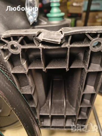 Автоматичната стенна макара за маркуч Parkside 25 метра, снимка 3 - Напояване - 52920660