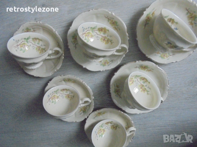 № 8312 Стар порцеланов сервиз Bavaria – чаши и чинийки с цветен декор , снимка 6 - Други ценни предмети - 51947713