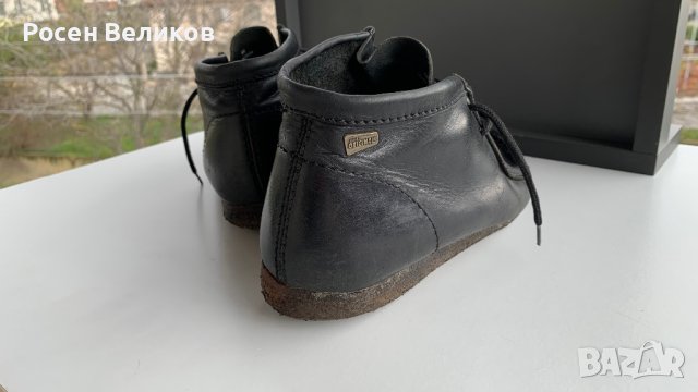 Мъжки кожени мокасини Clarks Originals Wallabee 