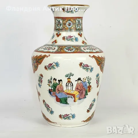 	 Азиатска порцеланова ваза "Картоиграчи" , снимка 2 - Вази - 32433029
