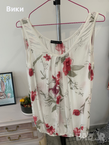 Дамски топ в размер S, снимка 7 - Потници - 44829816