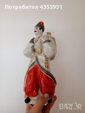 Голяма Стара руска порцеланова фигура статуетка  шише стар руски порцелан 