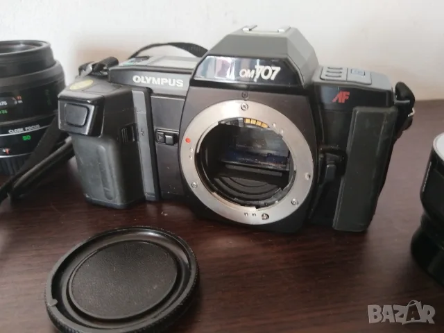 Камера OLYMPUS OM-707 Japan, снимка 13 - Фотоапарати - 55844389