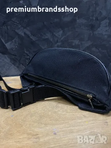 Moschino чанта за през кръста , снимка 3 - Чанти - 47707289