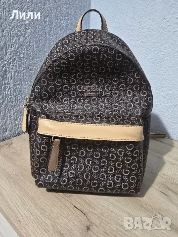 Раница Guess цвят кафяво