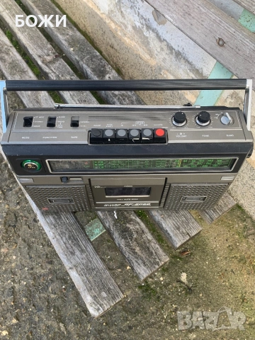 Sharp GF-8080 – ретро японски касетофон |, снимка 2 - Радиокасетофони, транзистори - 53496462