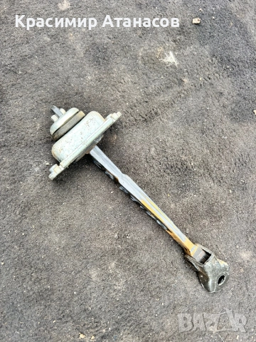 Ограничител врата преден десен за Шевролет каптива. 2006-2010г