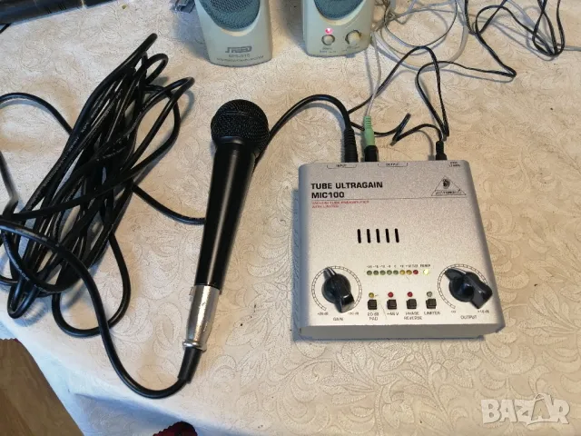 Лампов, микрофонен предусилвател Behringer MIC100, снимка 8 - Микрофони - 48225032
