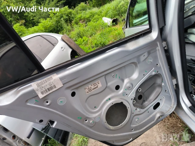 Задна лява врата за Голф 5 Volkswagen Golf 5 LA7W , снимка 3 - Части - 50616802