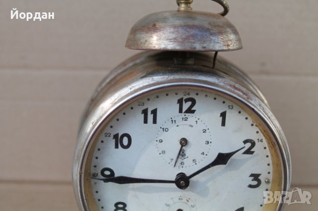 Немски будилник ''Gustav Becker'', снимка 2 - Антикварни и старинни предмети - 41552113