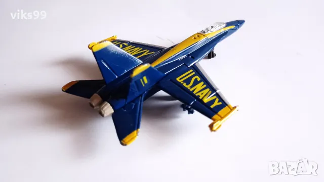 Maisto Tailwinds - F/A-18 Hornet - US Navy Blue Angels, снимка 5 - Колекции - 48236273