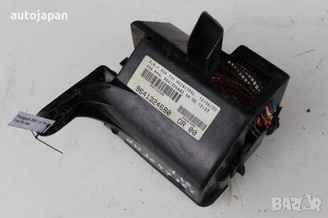 Кутия за предпазители, бушониера Пежо 206 1.4 75кс 2врати 03г Peugeot 206 1.4 75hp 2003, снимка 2 - Части - 44835791