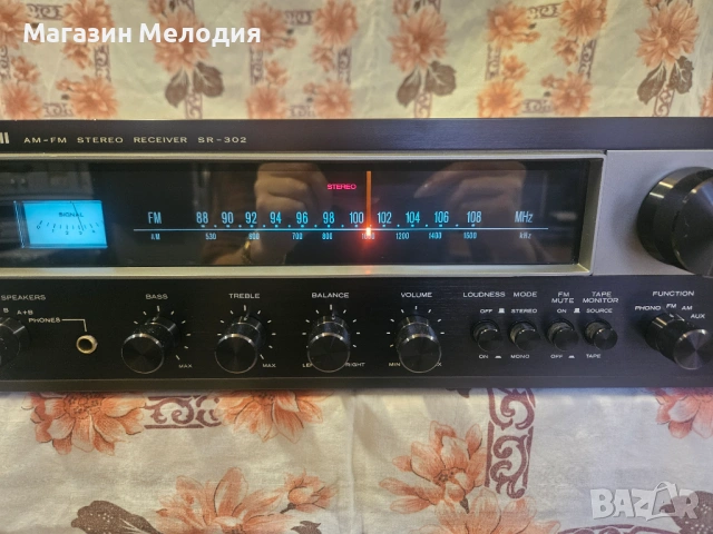 Ресивър Hitachi SR-302 В отлично техническо и визуално състояние., снимка 4 - Ресийвъри, усилватели, смесителни пултове - 52361172