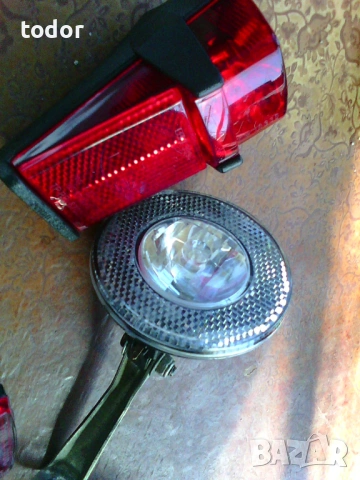 продавам фар халоген,стопче седалка с колчето италия, снимка 4 - Части за велосипеди - 53745766