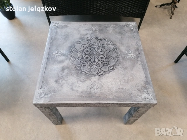 дизайнерска маса с декоративна мазилка от Color Style.