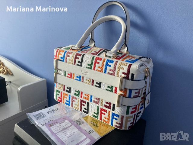 Дамска чанта Fendi, снимка 4 - Чанти - 44596785