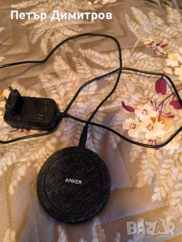 Безжично зарядно устройство Anker PowerWave II Pad, 15W, снимка 2 - Безжични зарядни - 53729686