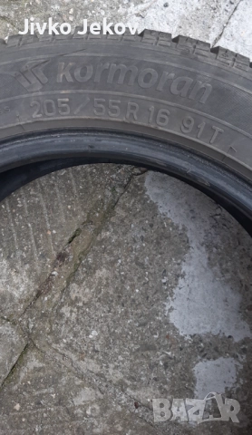 Зимни гуми 205 55 R16, снимка 4 - Гуми и джанти - 52857638