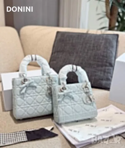 Christian Dior Дамска чанта, кожа, снимка 2 - Чанти - 56347373