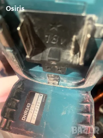 Безчетков Перфоратор на батерии Makita, снимка 6 - Бормашини - 49357480