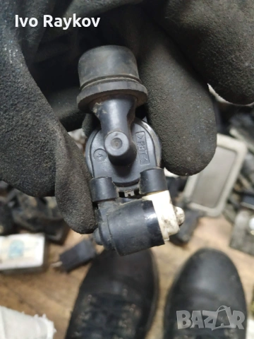 Помпичка течност чистачки Renault Megane II  , 8200031805 , снимка 3 - Части - 53746682