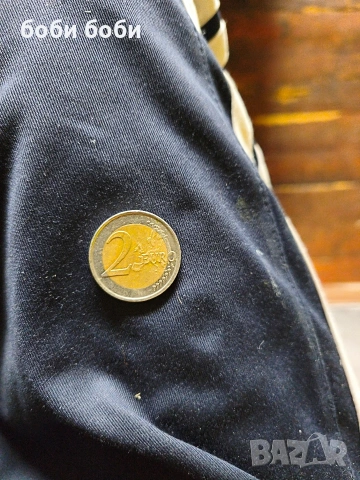 немско 2 евро от 2004 и испанско 2 евро от 2008 и 1 евро от Италия 2002, снимка 4 - Нумизматика и бонистика - 53474819