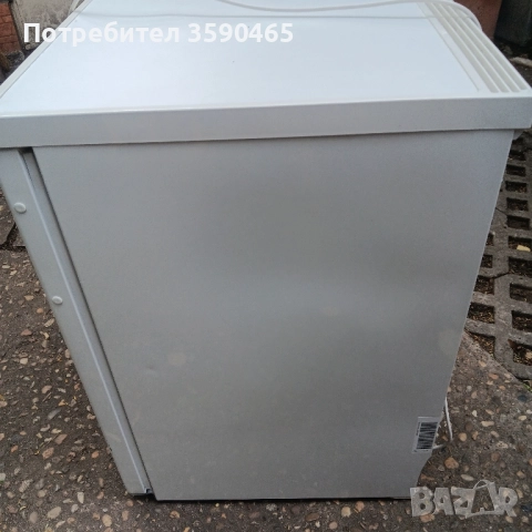 малък хладилник Либхер, снимка 6 - Хладилници - 52031142