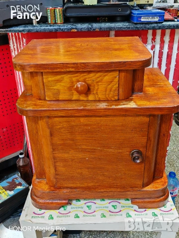 Нощно шкафче