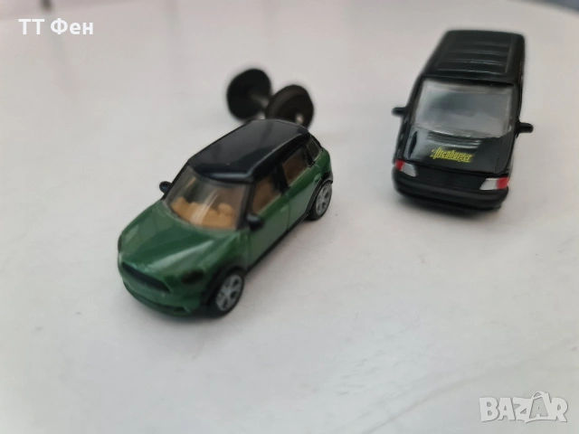 Метални колички - Мини Купър и Мецедес Вито в мащаб 1:87, снимка 2 - Колекции - 53746485