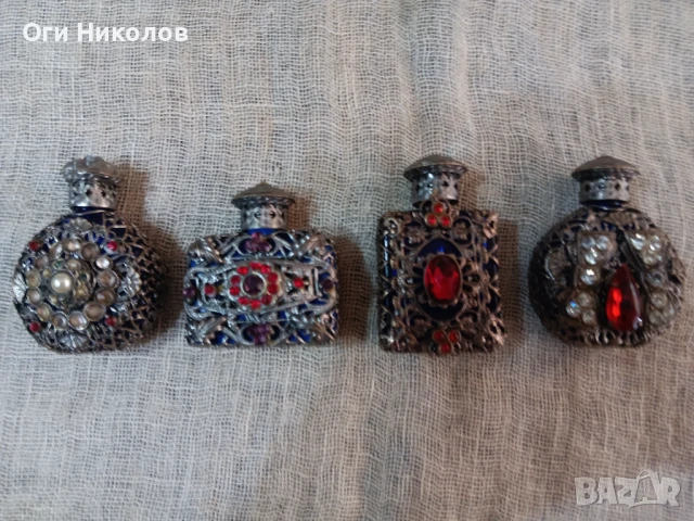Лот от шишенца от парфюм с метален обков и цветни камъни