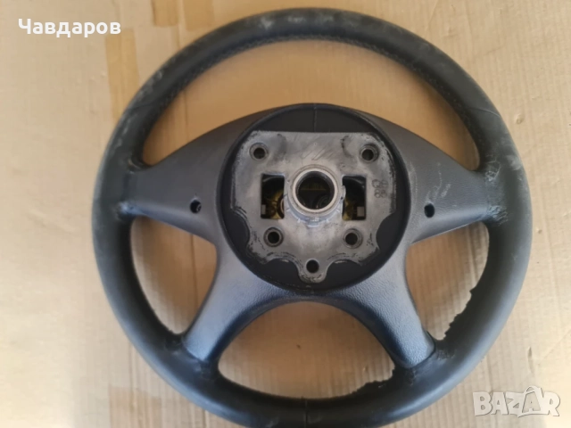 Волан на Мерцедес w204, снимка 2 - Части - 56397825