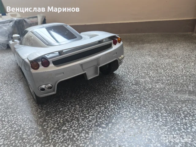 RC Ferrari Enzo 30e, снимка 10 - Коли, камиони, мотори, писти - 56174134