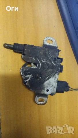 Брава преден капак за Форд Фокус 99-04г. 16700 XS41 CE, снимка 2 - Части - 53443542