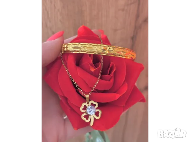 бижутерийни комплекти с парфюми, снимка 13 - Бижутерийни комплекти - 50438635