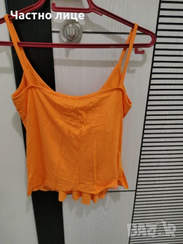 Продавам оранжев потник с презрамки
