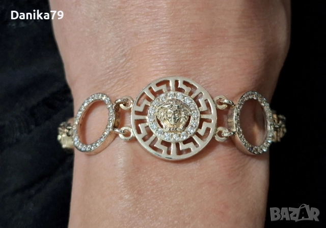 Луксозна гривна от колекция Версаче със сребро и злато, снимка 2 - Гривни - 47410381