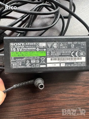 Оригинално зарядно за Лаптоп Sony, снимка 3 - Кабели и адаптери - 49779529