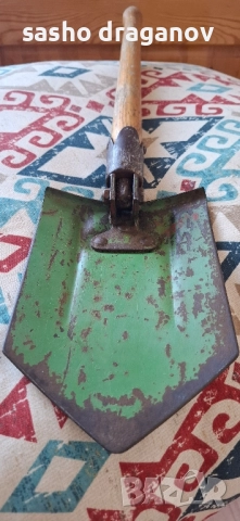 Военна сгъваема сапьорна лопата, (СССР/България), снимка 2 - Антикварни и старинни предмети - 52258290