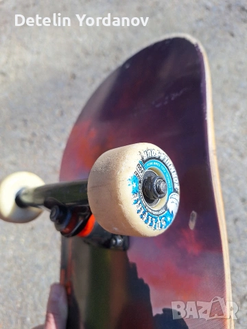 Скейтборд Globe 8.25 с гуми Spitfire, снимка 8 - Скейтборд, ховърборд, уейвборд - 53683063