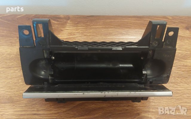 Панел Пепелник Ауди А4 Б6 N:8822 - 8E0857951 N, снимка 2 - Части - 42249853