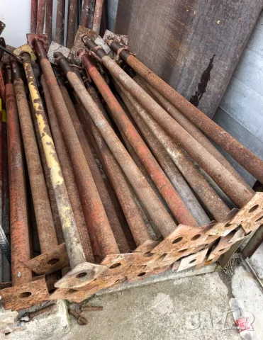 Продавам диагонали и парапети за Италианско фасадно скеле , снимка 7 - Други машини и части - 49351032