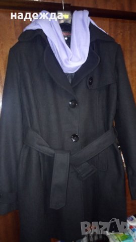 Палто, ново черен цвят, с подарък шал