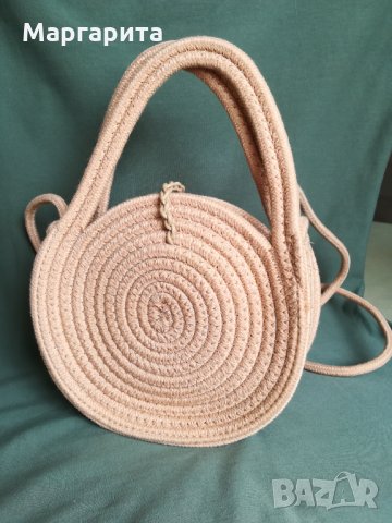 Продавам кръгла плетена дамска чанта, снимка 4 - Чанти - 34033278