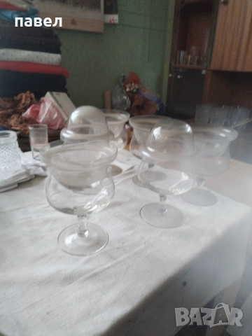 чаши за десерт с капак чисто нови румънски