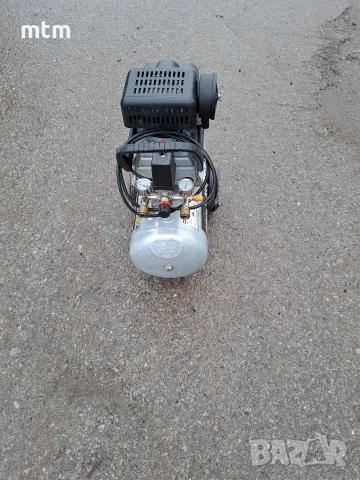 компресор за въздух , снимка 3 - Компресори - 53290857