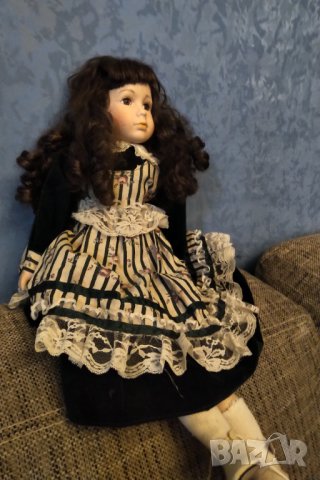 Голяма колекционерска порцеланова кукла 2, снимка 3 - Колекции - 34067030