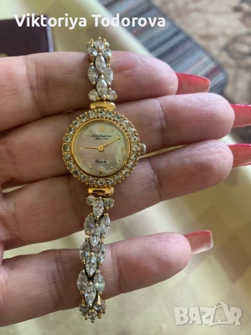 Дамски Марков часовник-супер оферта