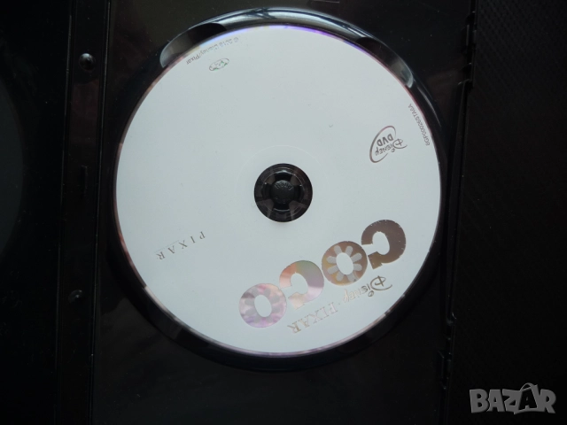 Коко DVD филм анимационен хубав детски забавен дечица Дисни, снимка 2 - Анимации - 51591023