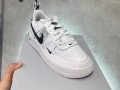 маратонки Nike Big Kids Air Force 1 LV8 Utility номер 38,5- 39, снимка 5